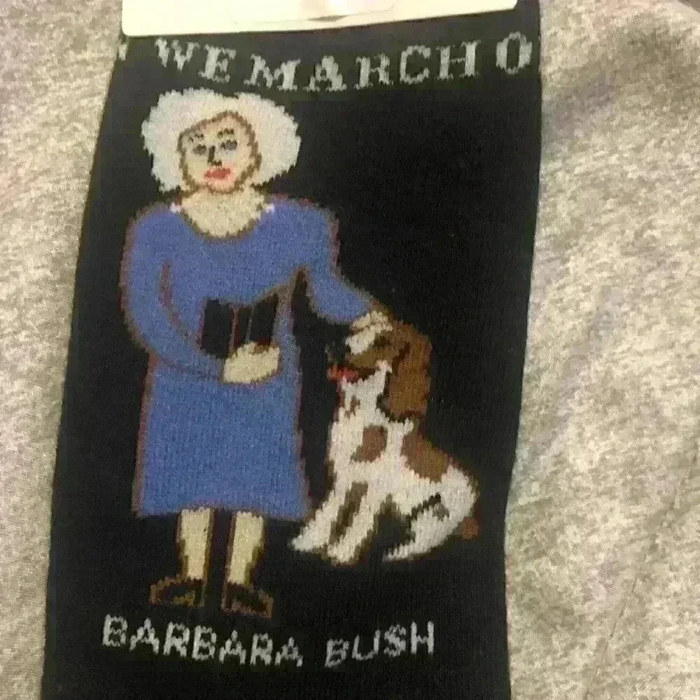 Maggie Stern‎ Stitches Barbara Bush On We March Novelty Crew Socks Black New